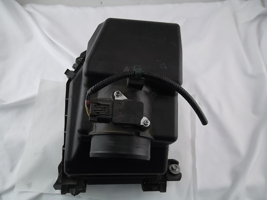 2015-2016 Honda CRV CR-V Air Cleaner Assembly 17201-5LA-A00