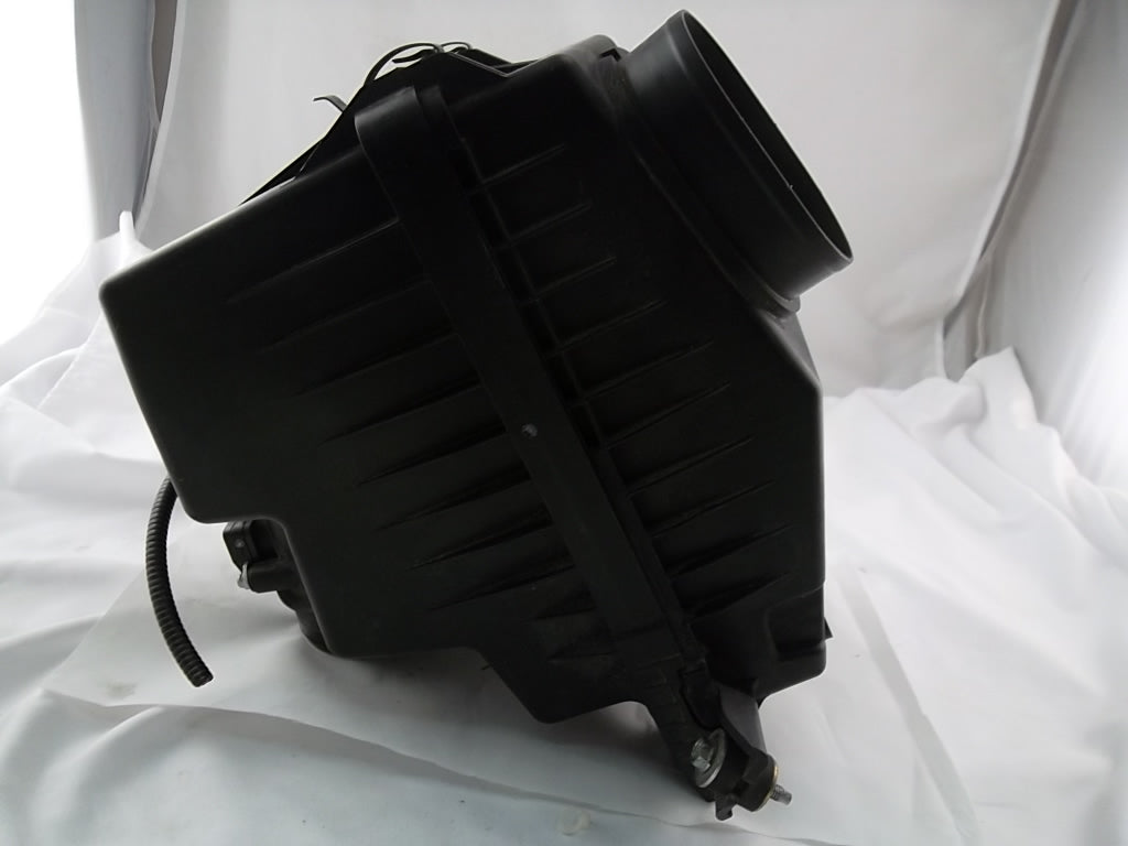 2015-2016 Honda CRV CR-V Air Cleaner Assembly 17201-5LA-A00