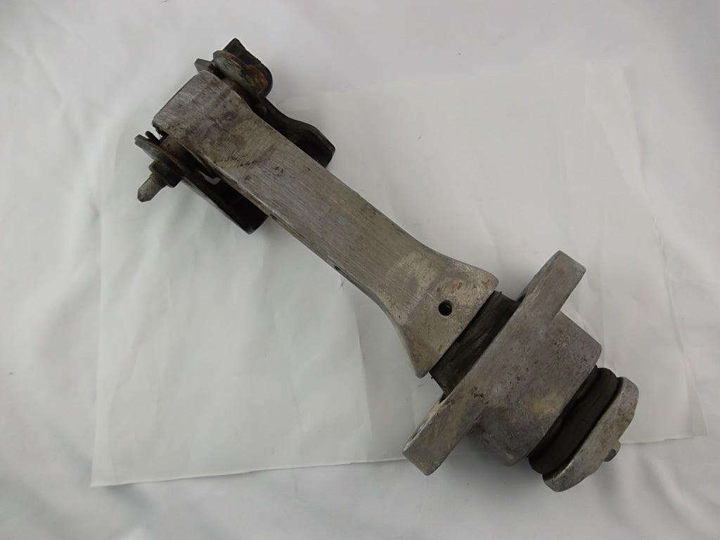 2016-2019 Hyundai Santa Fe Engine Transmission Mount  21950-2W400