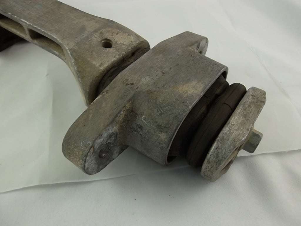 2016-2019 Hyundai Santa Fe Engine Transmission Mount  21950-2W400