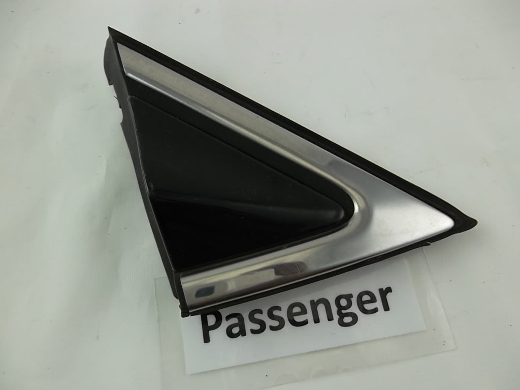 2013-2019 Hyundai Santa Fe Fender Trim Molding Passenger 86190-2W000