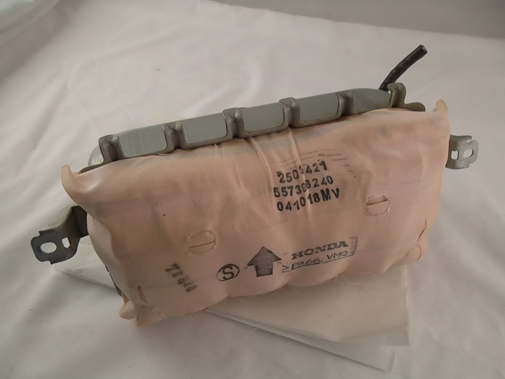 2017-2020 Honda CR-V Dash Airbag Front Passenger 77850-TLA-A84