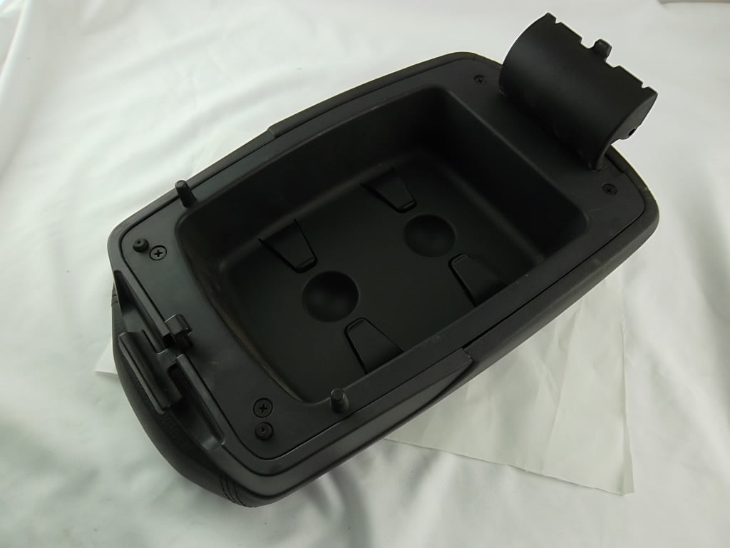 2016-2019 Hyundai Santa Fe Center Console Armrest 84660-B8500
