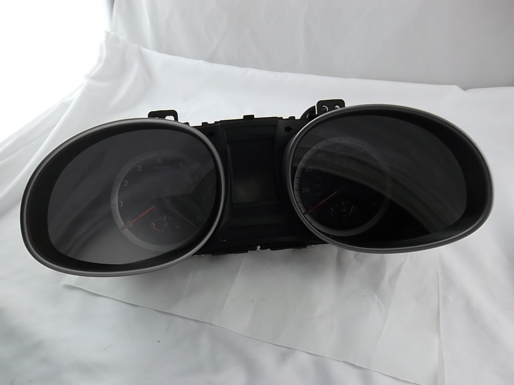 2013-2015 Hyundai Santa Fe Speedometer Instrument Cluster 94001-B8240