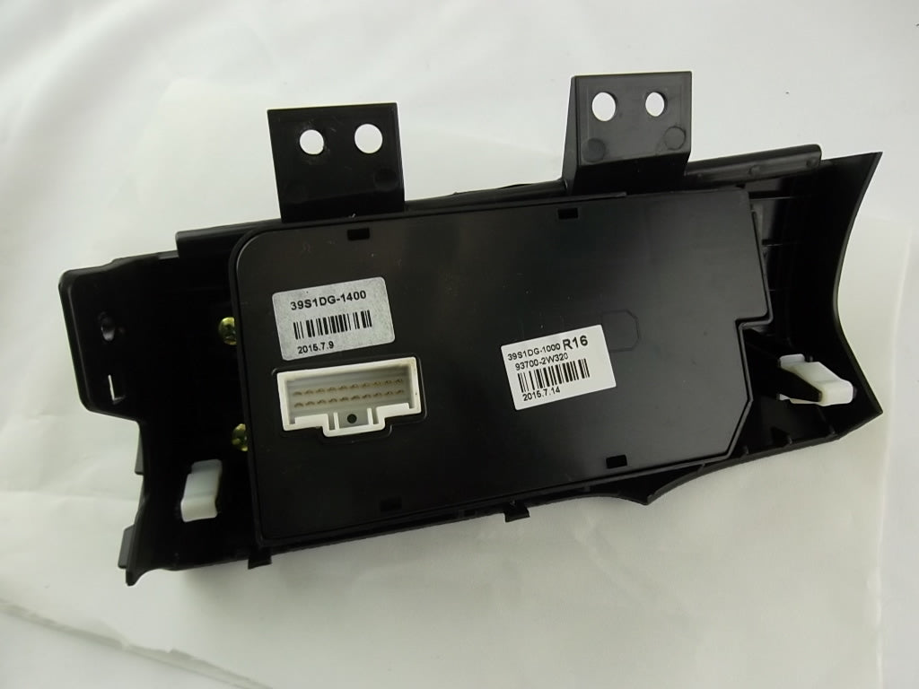 2013-2016 Hyundai Santa Fe Switch Assembly-Side Crash Pad Low 93700-2W320