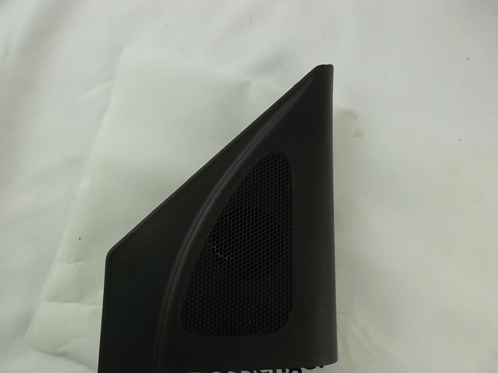 2013-2019 Hyundai Santa Fe Door Speaker Corner Cover Trim Passenger 87660-2W000