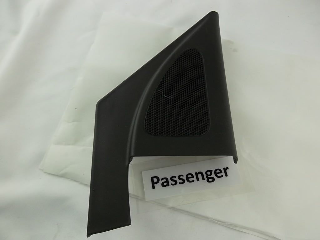 2013-2019 Hyundai Santa Fe Door Speaker Corner Cover Trim Passenger 87660-2W000