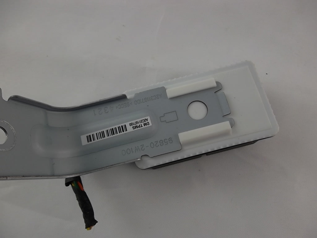 2013-2019 Hyundai Santa Fe Tire Pressure Control Module 95800-4Z100