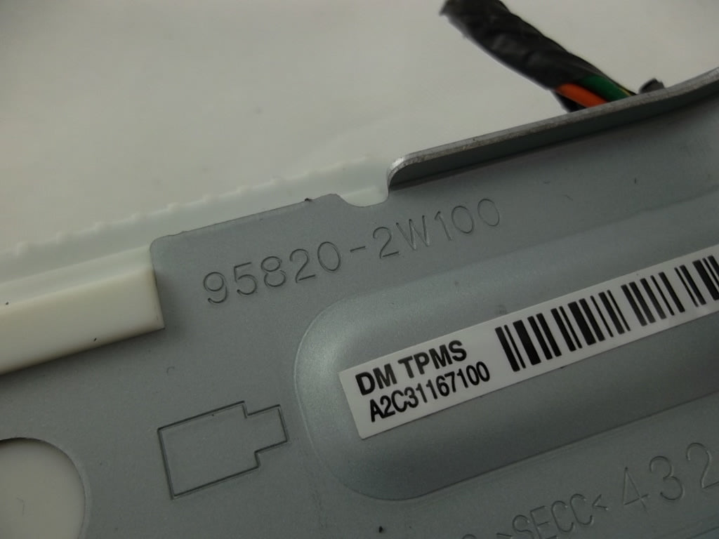 2013-2019 Hyundai Santa Fe Tire Pressure Control Module 95800-4Z100