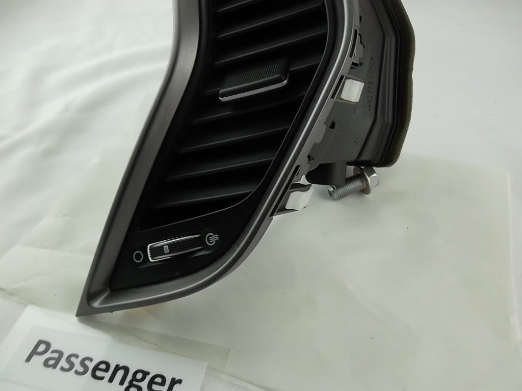 2016-2019 Hyundai Santa Fe Duct Assembly-Center Air Ventilator Passenger 97420-2W000