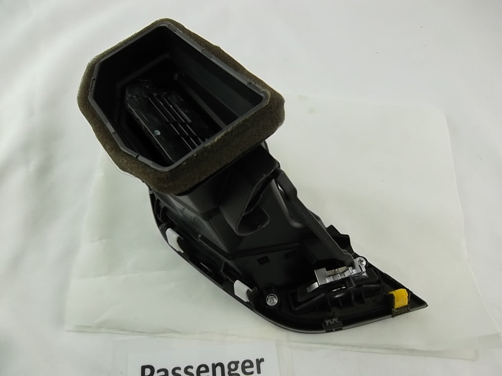 2016-2019 Hyundai Santa Fe Duct Assembly-Center Air Ventilator Passenger 97420-2W000