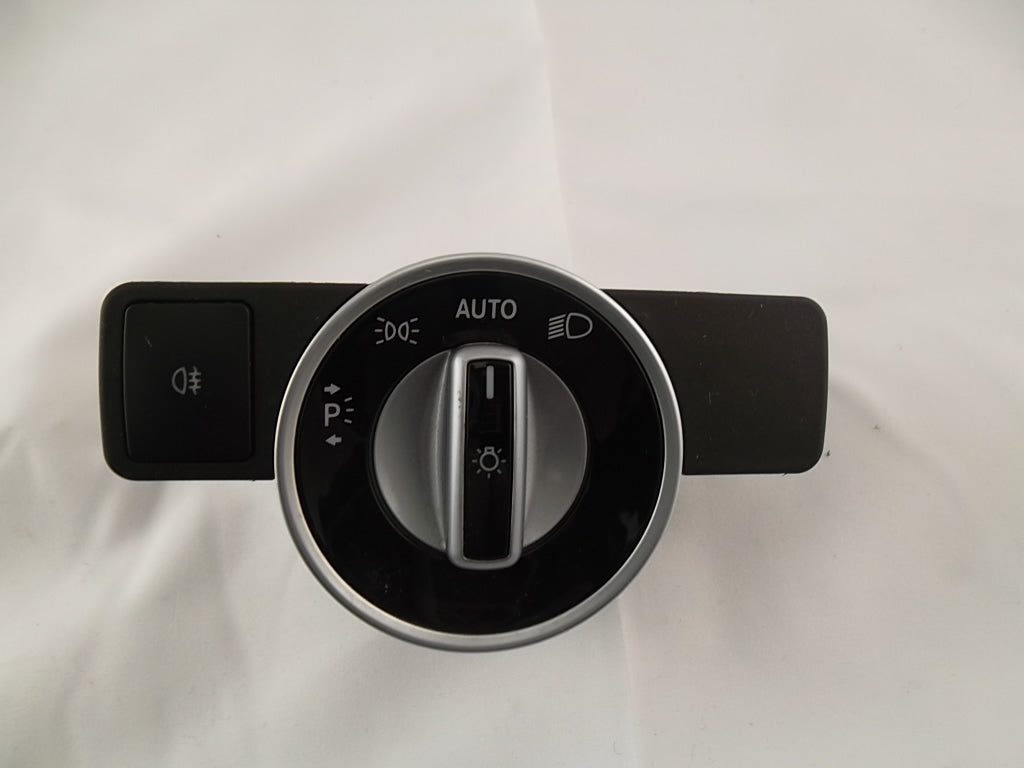 2010-2013 Mercedes E350 E550 E63 AMG Headlight Switch 212-820-11-39-64