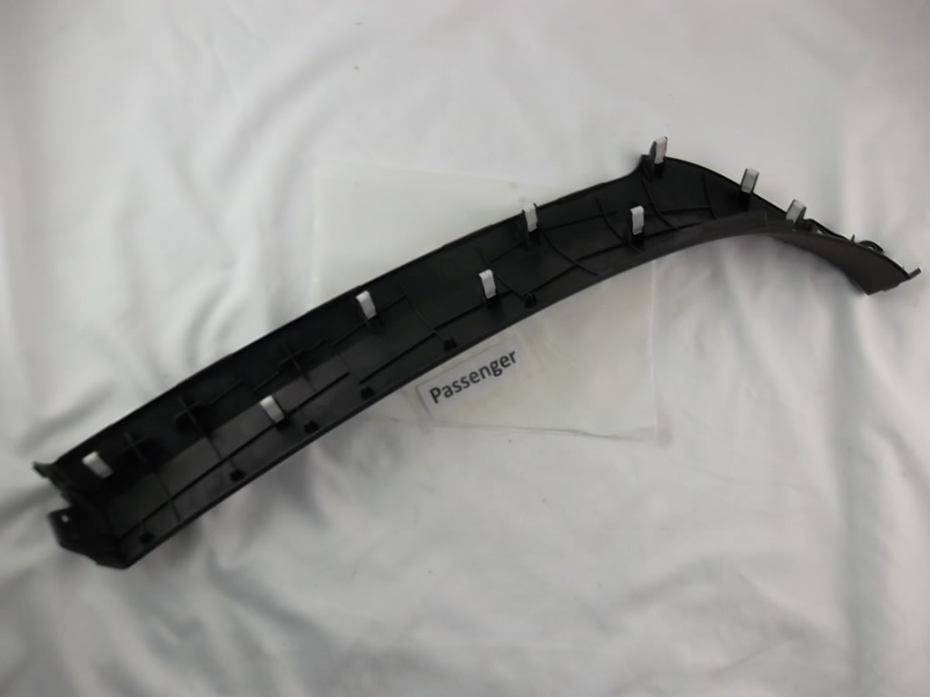 2013-2019 Hyundai Santa Fe Garnish Assembly-Crash Pad Center Passenger 84795-2W000