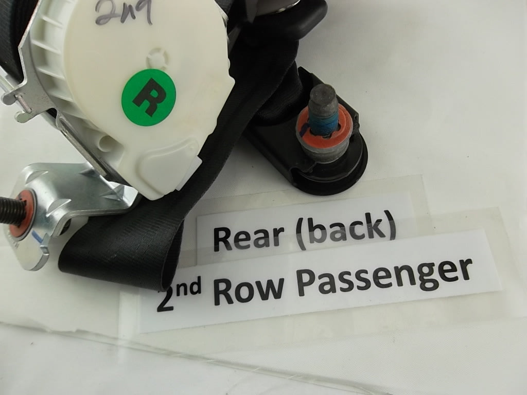 2013-2019 Hyundai Santa Fe 2Nd Row Rear Passenger Seat Belt Assembly 89820-B8500