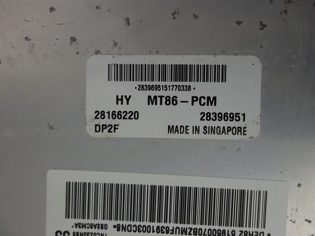 2013-2015 Hyundai Santa Fe ECU Engine Computer With Key 39100-3CDN8