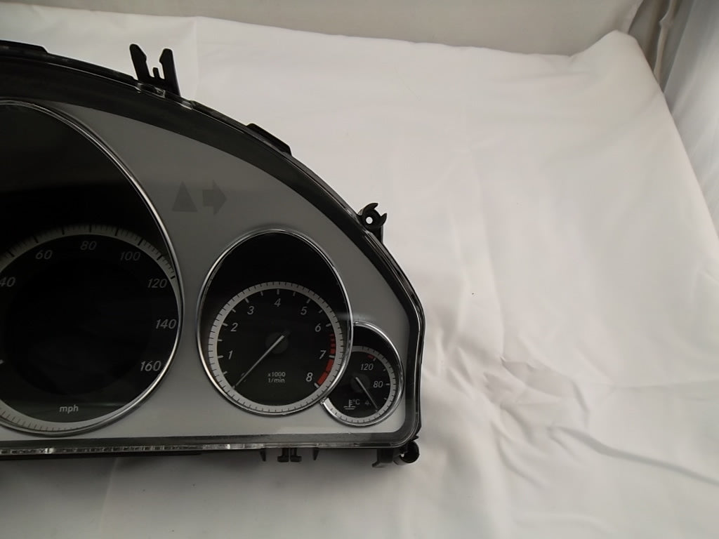 2013-2014 Mercedes Benz E350 Speedometer Instrument Cluster 212-900-17-14