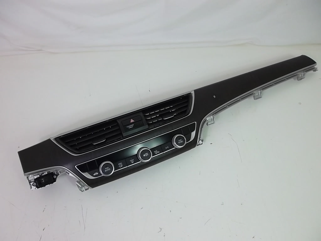 2018-2022 Honda Accord Sedan Touring Dash Panel Center Trim Molding AC Air Vents 79610-TVA-A51