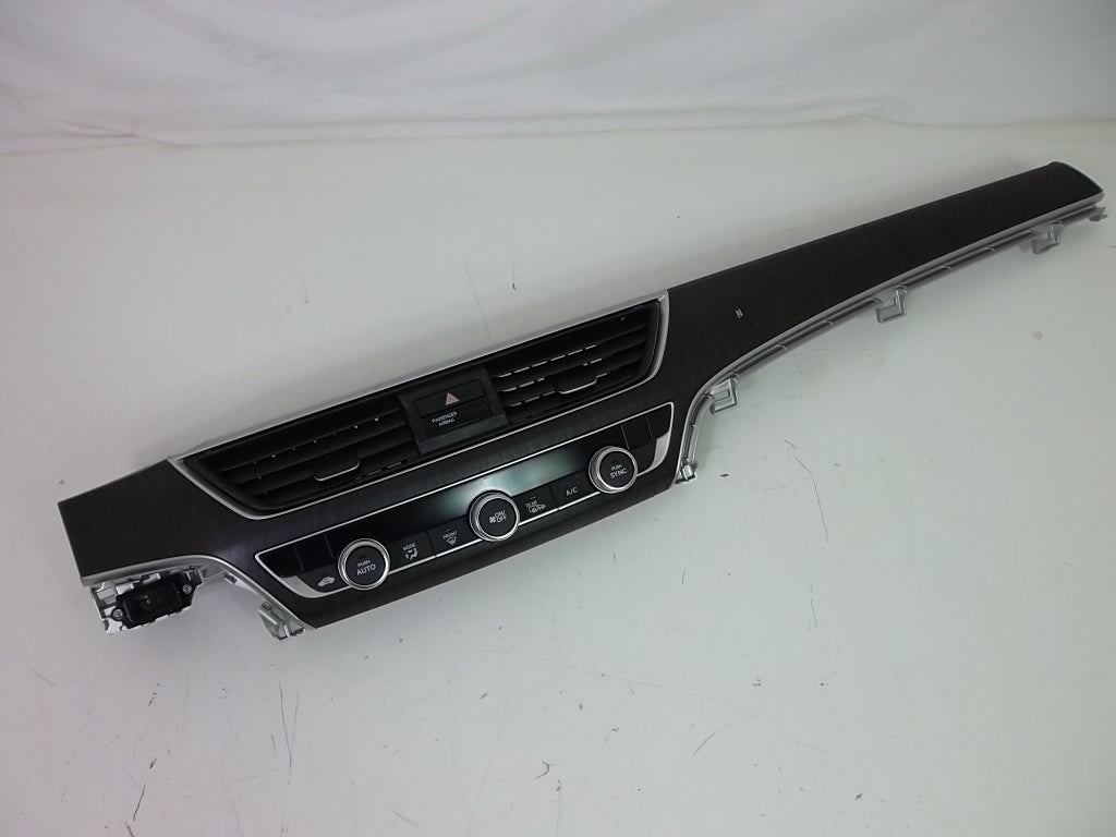 2018-2022 Honda Accord Sedan Touring Dash Panel Center Trim Molding AC Air Vents 79610-TVA-A51