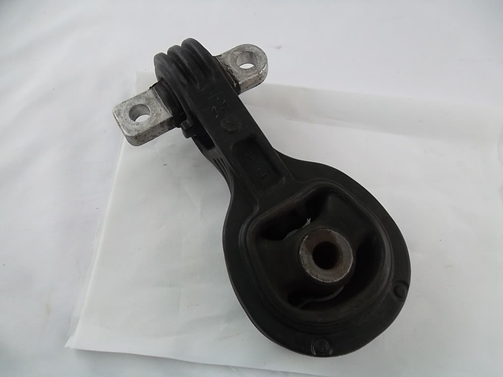 2012-2016 Honda CR-V Engine Rod Torque Motor Mount Bracket 50880-T0A-A81