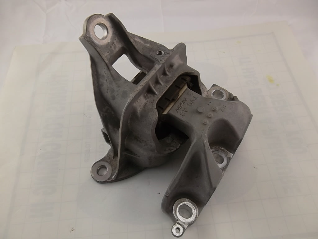 2018-2020 Honda Accord Sedan Rubber Assembly Transmission Mount 50850-TVC-A32