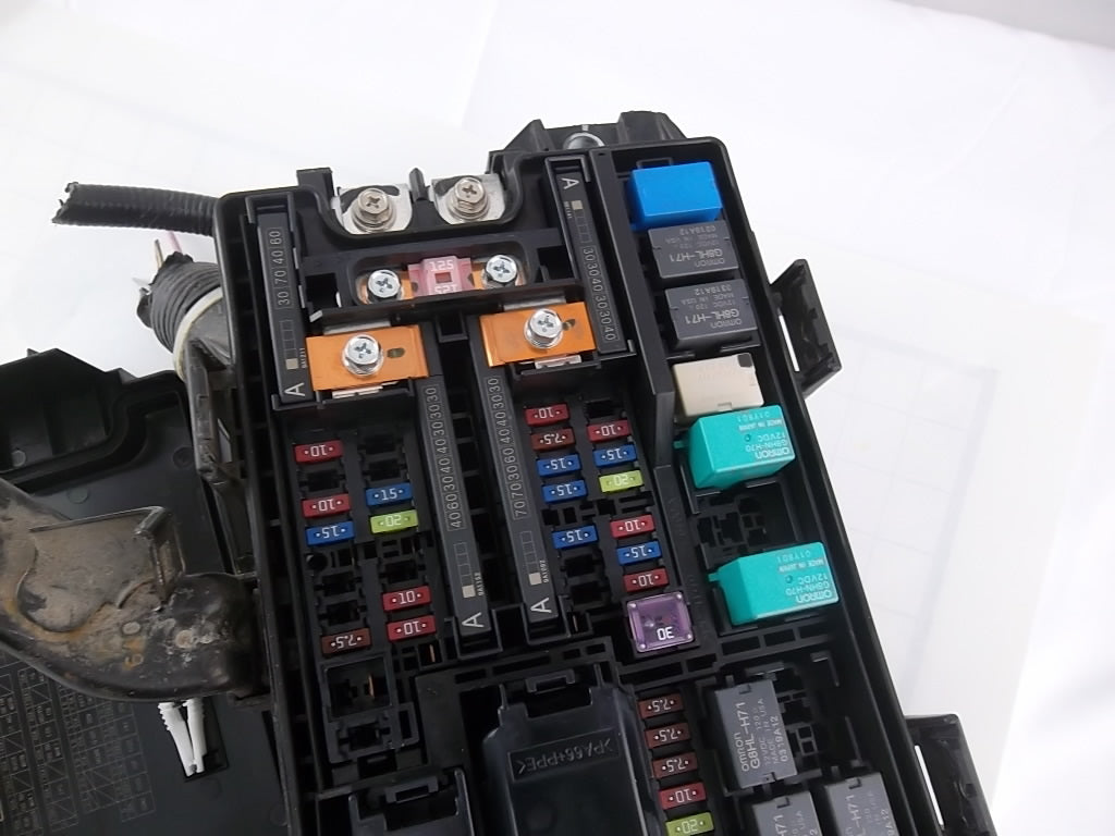 2018-2020 Honda Accord Sedan Engine Fuse Box
