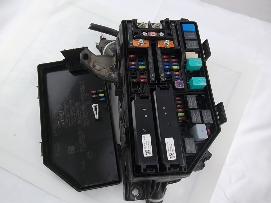 2018-2020 Honda Accord Sedan Engine Fuse Box