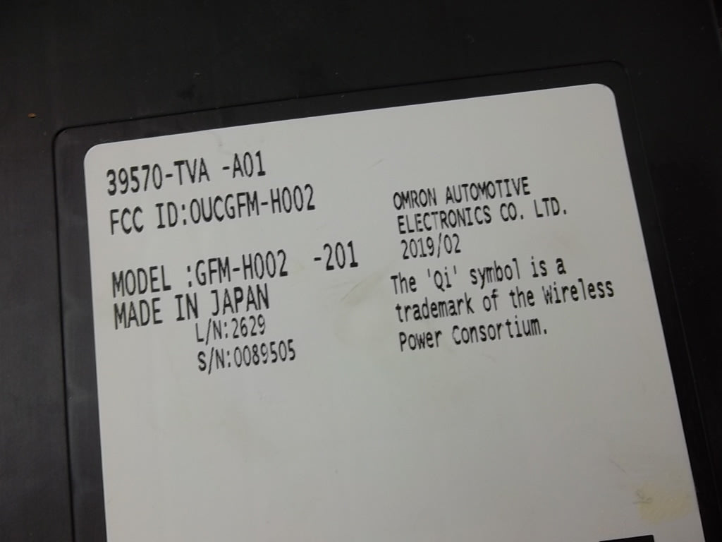 2018-2019 Honda Accord Sedan Center Storage Box w/Wireless Charger Unit
