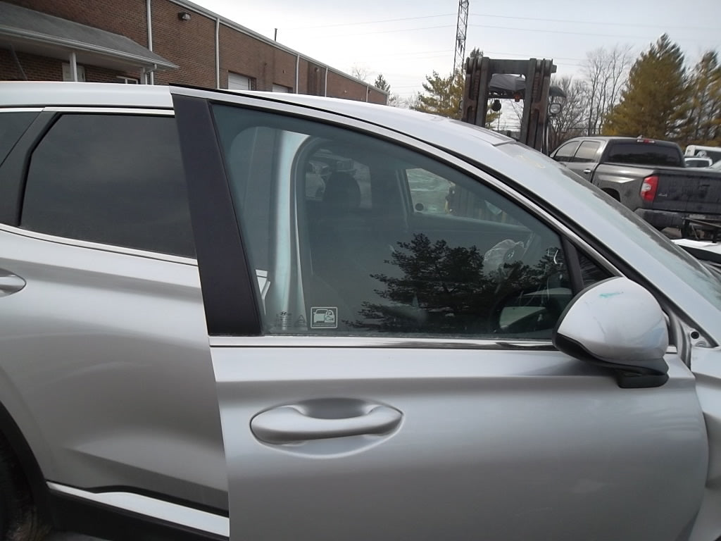 2019-2023 Hyundai Santa Fe Front Door Passenger Side 76004-S2000