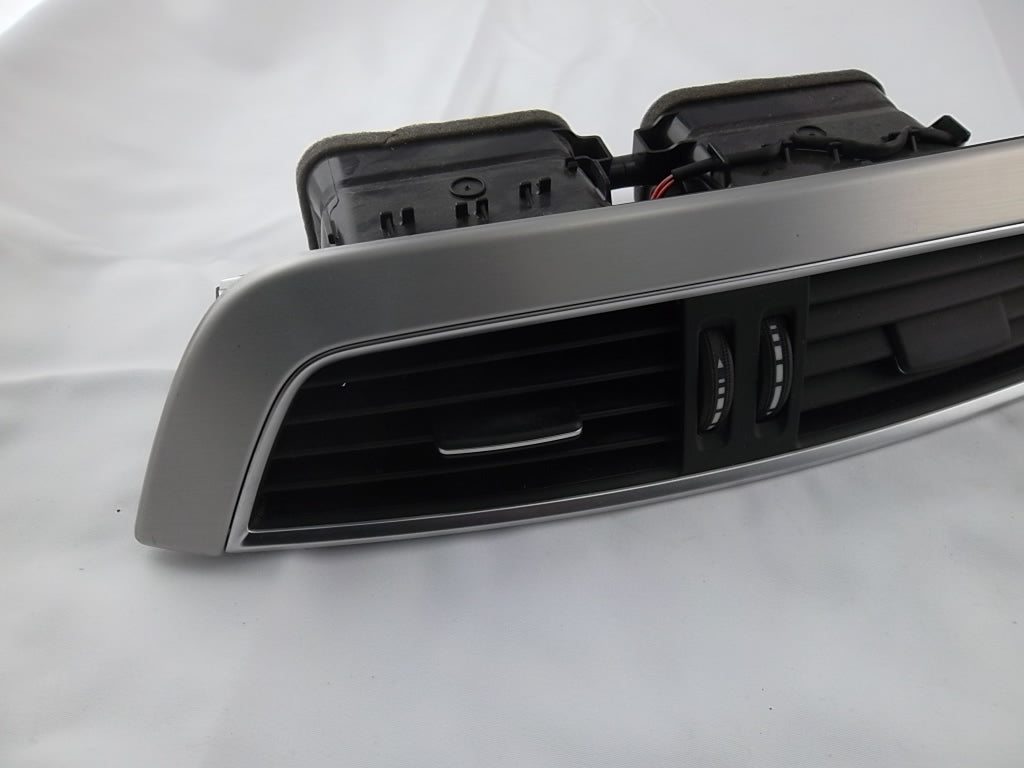 2012-2014 Mercedes Benz C300 Center Dashboard Dash Vent Trim Molding Bezel