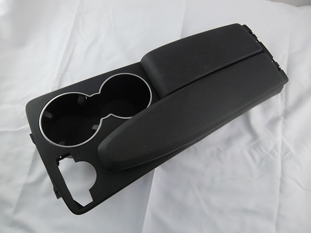 2008-2014 Mercedes Benz C300 Center Console Arm Rest W/Cup Holder 207-680-00-39
