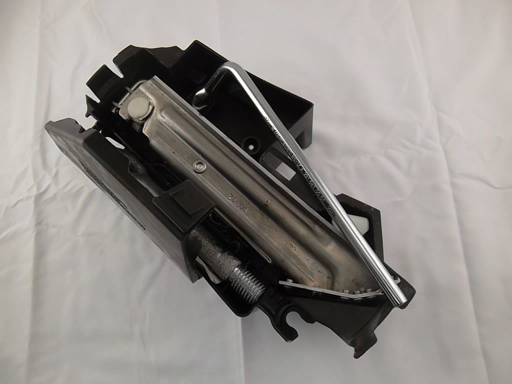 2008-2020 Mercedes Benz C300 Jack Tool Kit 212-580-00-18