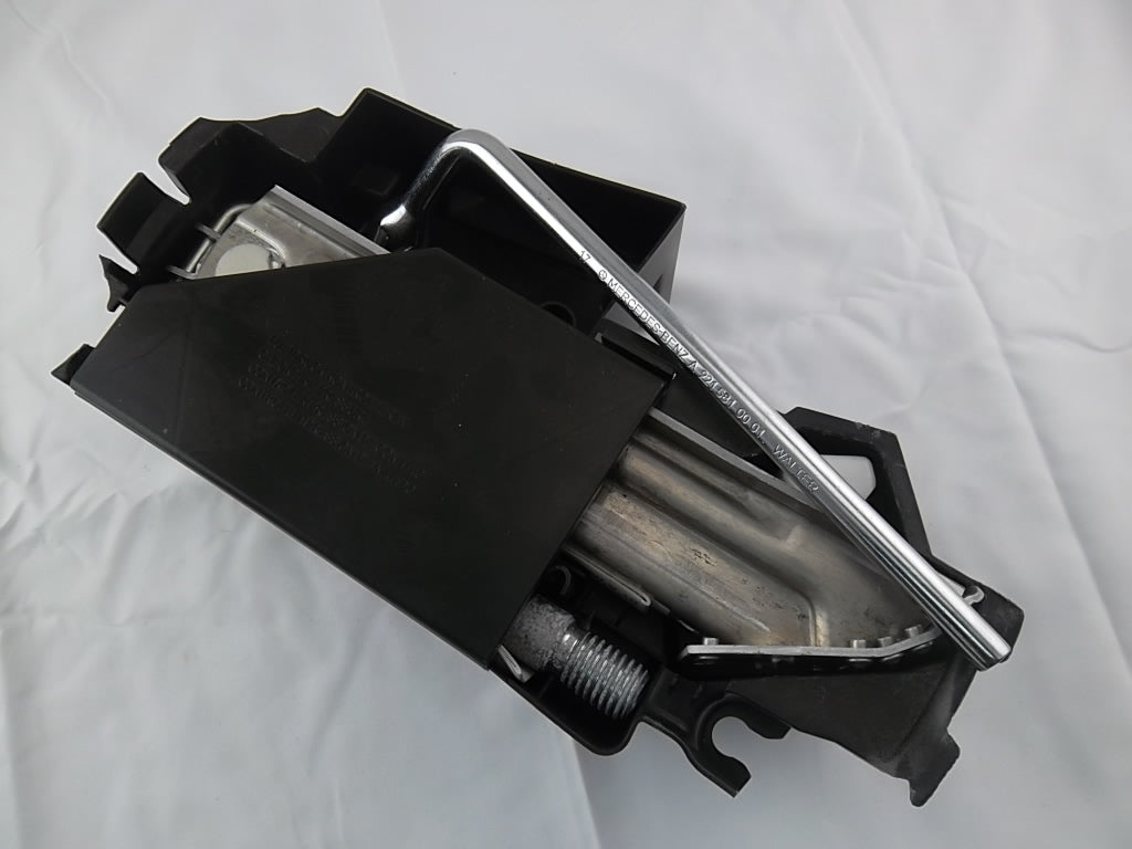 2008-2020 Mercedes Benz C300 Jack Tool Kit 212-580-00-18