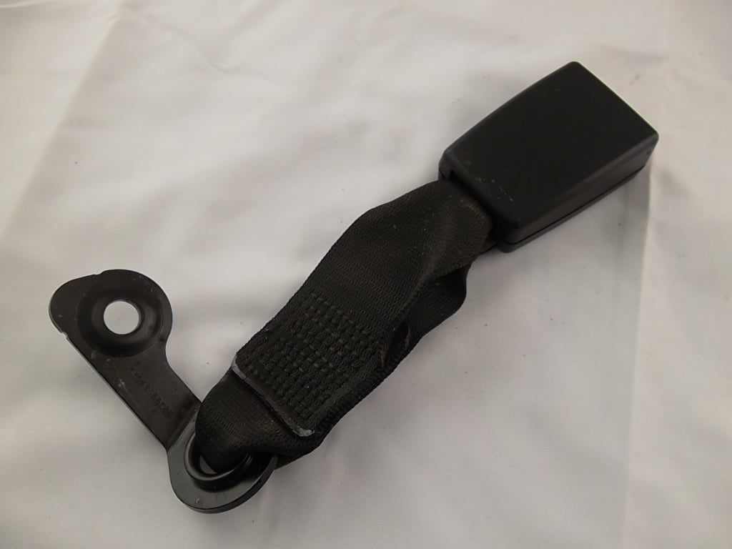 2008-2014 Mercedes Benz C300 Rear Center Seat Belt Buckle 204-860-28-69