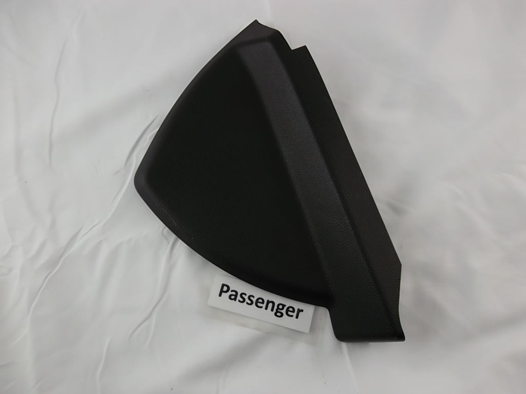 2012-2014 Mercedes Benz C300 Passenger Side Dashboard End Cover 204-680-02-78