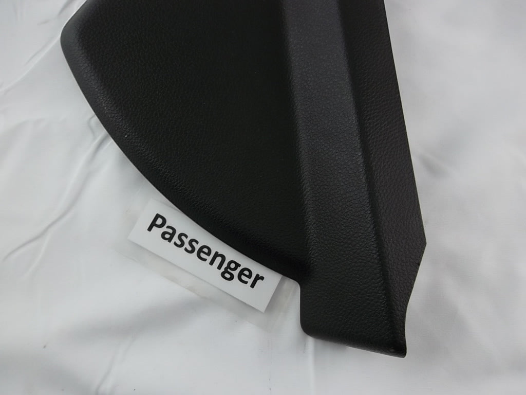 2012-2014 Mercedes Benz C300 Passenger Side Dashboard End Cover 204-680-02-78