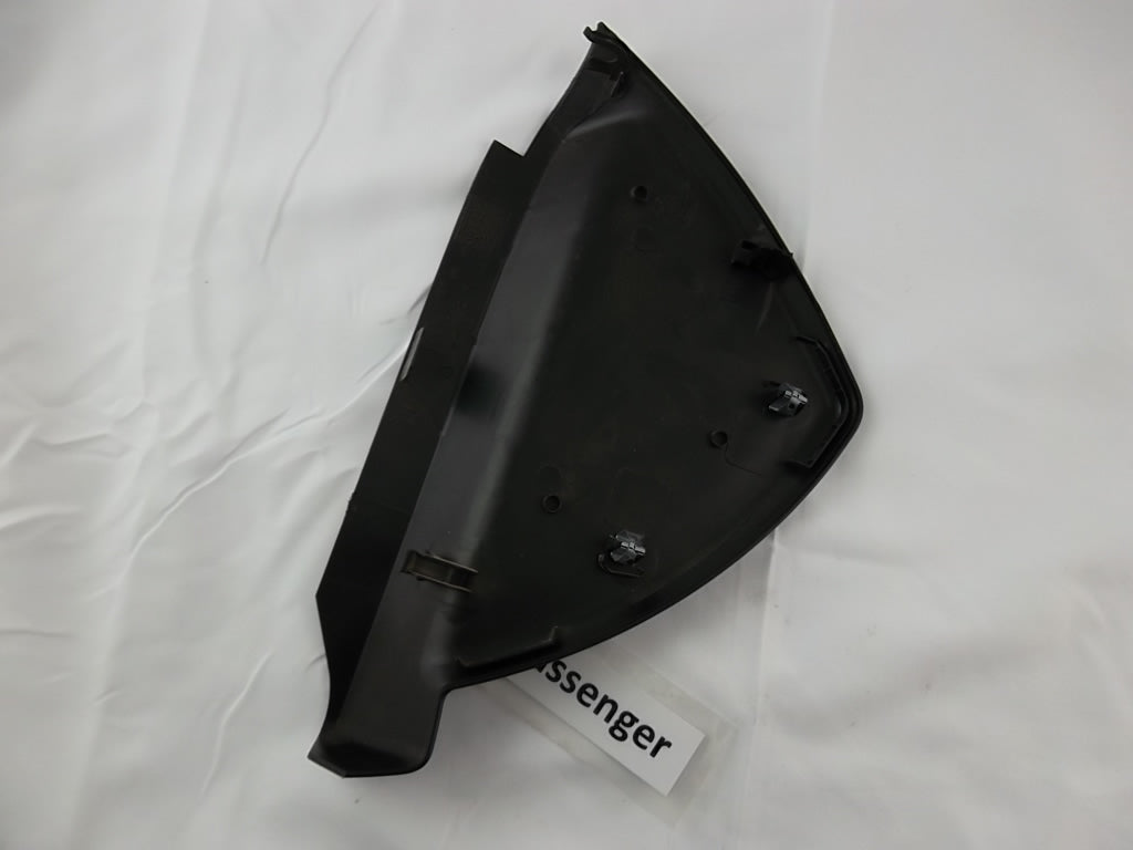 2012-2014 Mercedes Benz C300 Passenger Side Dashboard End Cover 204-680-02-78