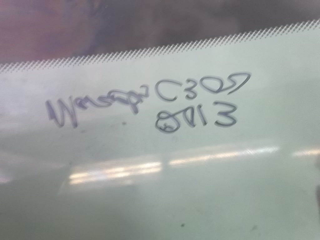 2008-2014 Mercedes Benz C300 Sunroof Glass 204-780-00-21