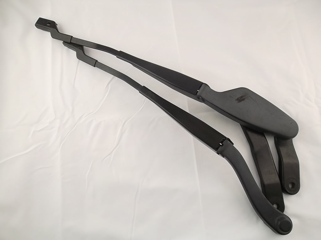 2008-2014 Mercedes Benz C300 Windshield Wiper Arm 204-820-19-44