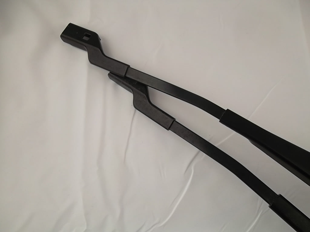 2008-2014 Mercedes Benz C300 Windshield Wiper Arm 204-820-19-44