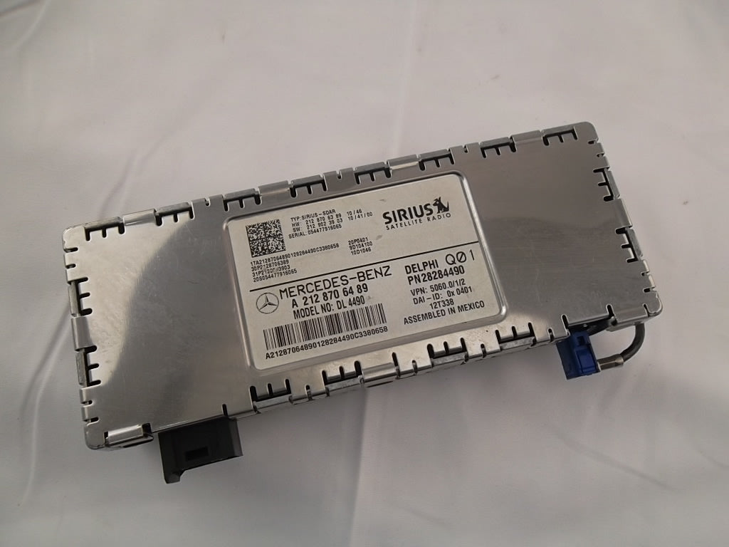 2012-2014 Mercedes Benz C300 Sirius Radio Satellite  Receiver Module