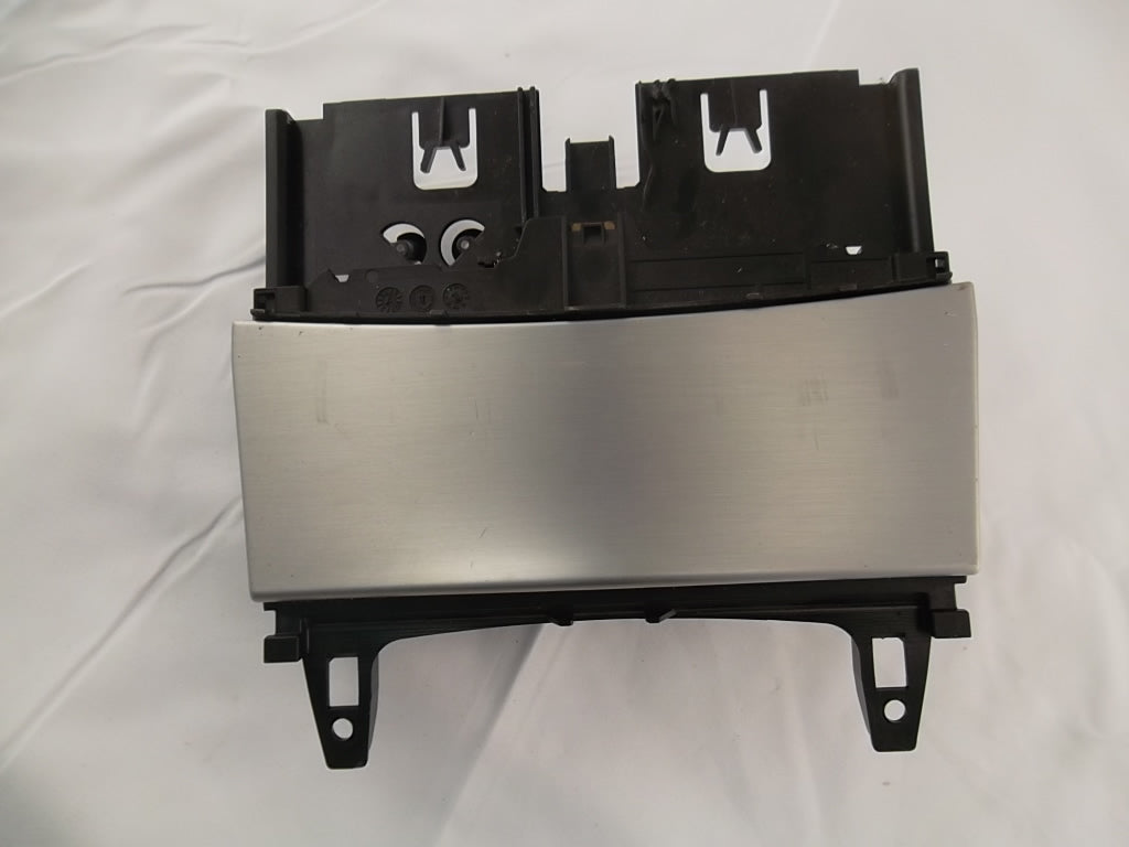 2008-2014 Mercedes Benz C300 Front Center Console Ashtray 204-680-01-79