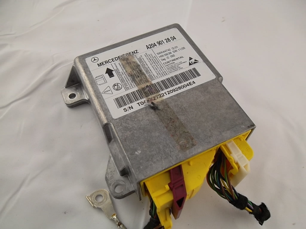 2008-2014 Mercedes Benz C300 Airbag Control Module 204-901-28-04
