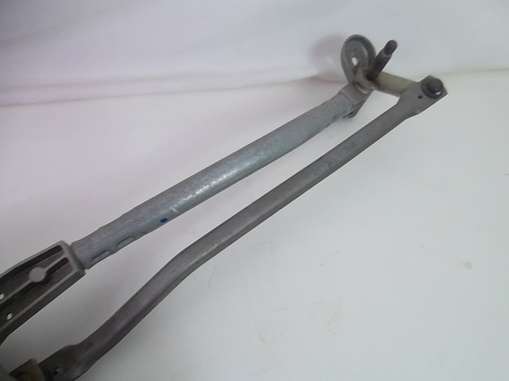 2008-2014 Mercedes Benz C300 Windshield Wiper Motor W/Linkage 204-820-10-40