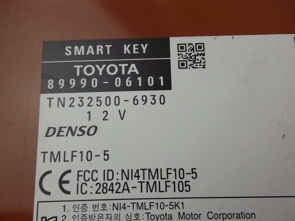 2012-2015 Toyota Camry ECU Computer Smart Key Module 89990-06101