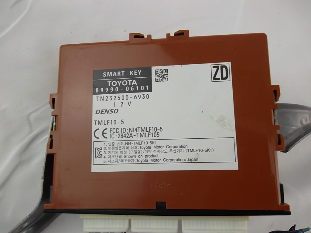 2012-2015 Toyota Camry ECU Computer Smart Key Module 89990-06101