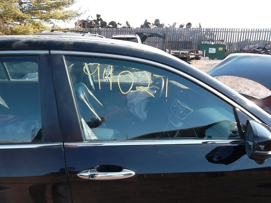 2013-2017 Honda Accord Sedan Front Door Passenger 67010-T2A-A90