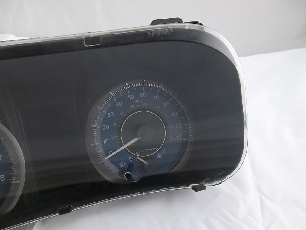 2015-2017 Toyota Sienna Speedometer Instrument Cluster 83800-08600