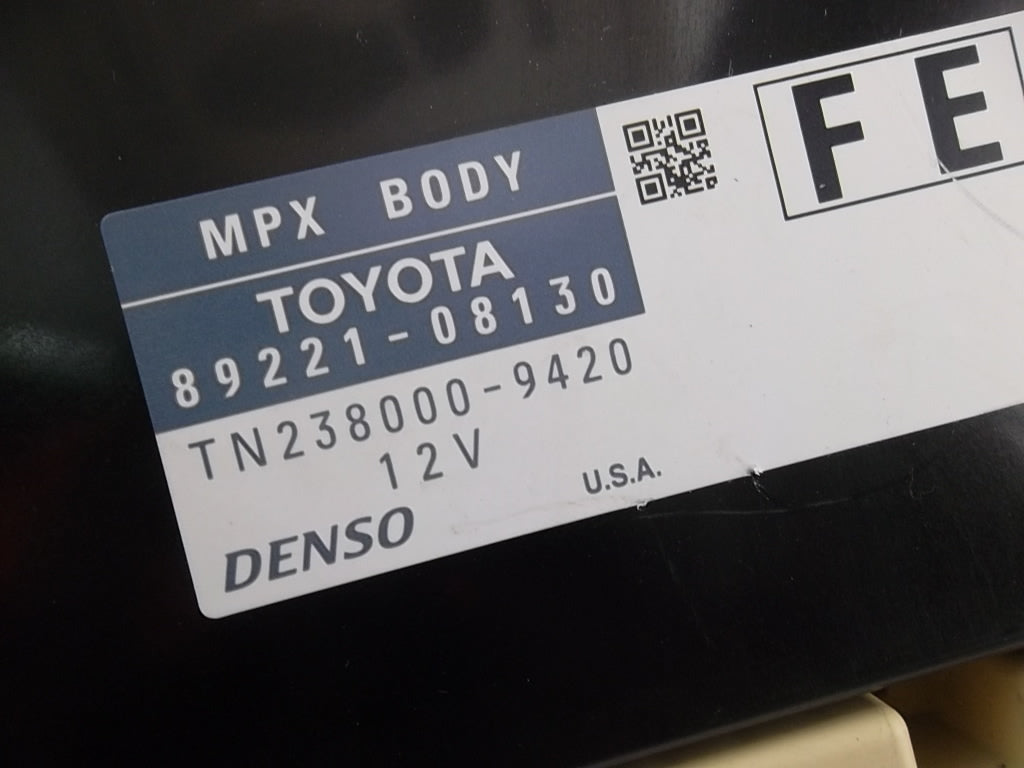 2015-2017 Toyota Sienna Multiplex Network Body Control Module 89221-08130