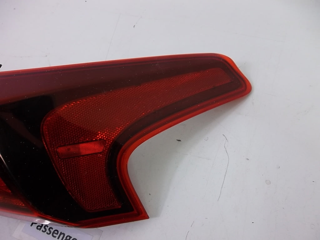 2019-2020 Hyundai Santa Fe Passenger Outer Tail Light 92402-S2000