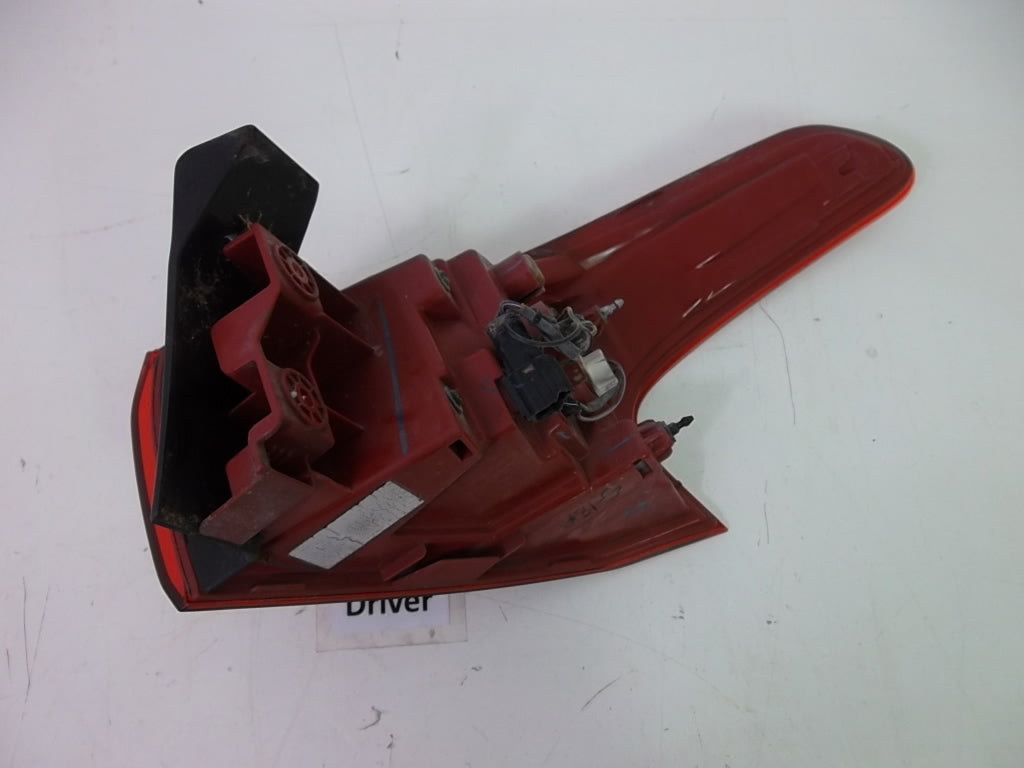 2019-2020 Hyundai Santa Fe Driver Outer Tail Light 92401-S2000